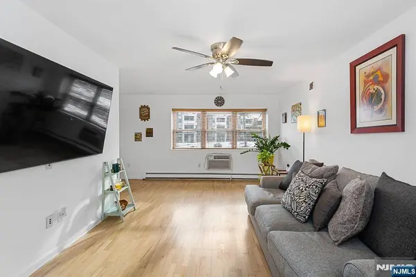 25 River RD #B11, Nutley, NJ 07110
