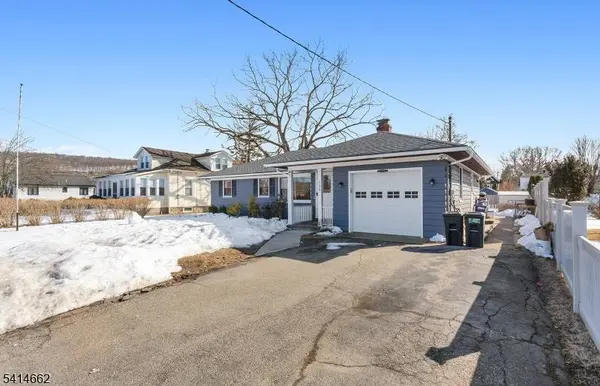 125 Meadowbrook Ave, Wanaque Boro, NJ 07465