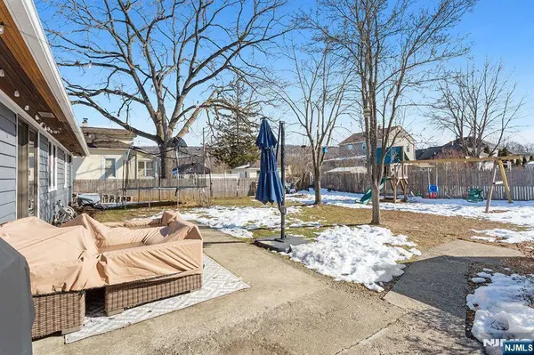 125 Meadowbrook AVE, Wanaque, NJ 07465