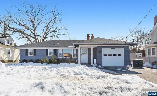 125 Meadowbrook AVE, Wanaque, NJ 07465