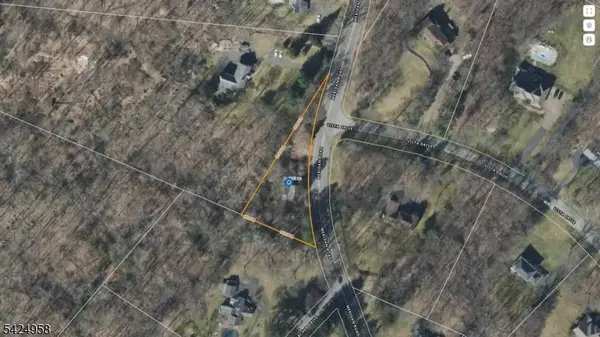 126 Meriden Rd, Rockaway Twp., NJ 07866