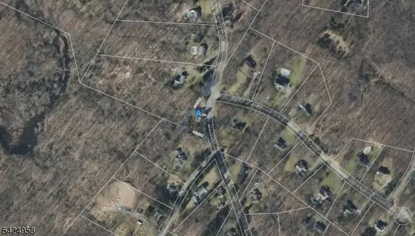 126 Meriden Rd, Rockaway Twp., NJ 07866