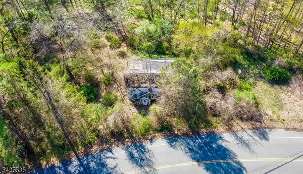 126 Meriden Rd, Rockaway Twp., NJ 07866