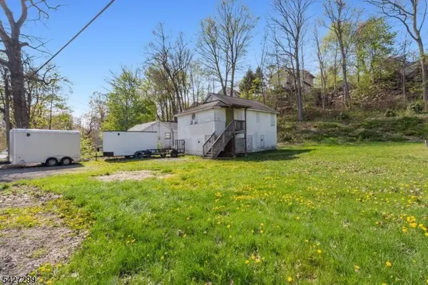 19 Dunham Rd, West Milford Twp., NJ 07421