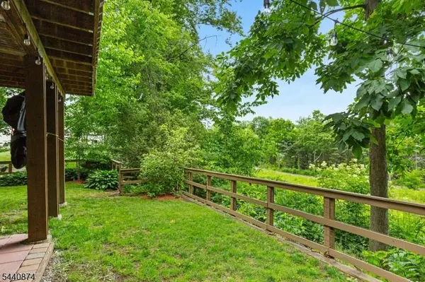 40 Shadowy Ln, West Milford Twp., NJ 07480