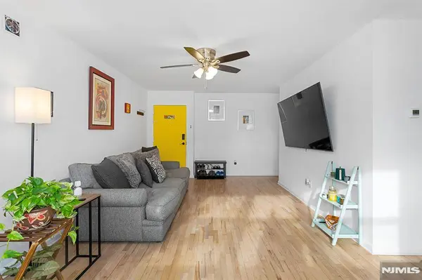 25 River RD #B11, Nutley, NJ 07110