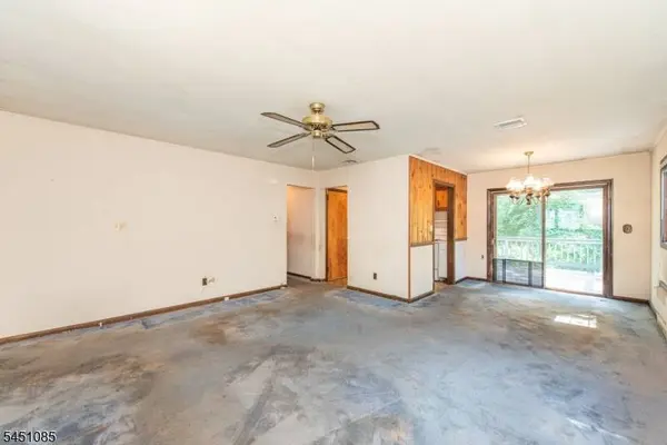 15 Wynding Way, Rockaway Twp., NJ 07866