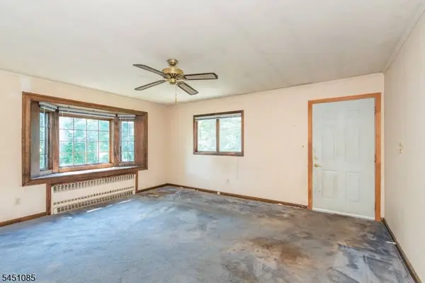 15 Wynding Way, Rockaway Twp., NJ 07866