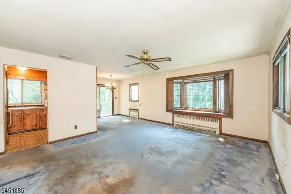 15 Wynding Way, Rockaway Twp., NJ 07866