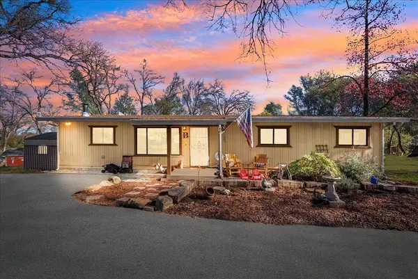 10585 Joeger RD, Auburn, CA 95602