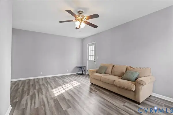 2112 Eastwood Ridge DR, Moseley, VA 23120