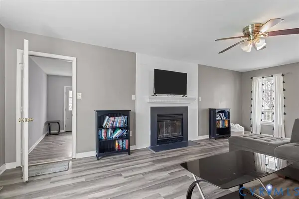 2112 Eastwood Ridge DR, Moseley, VA 23120