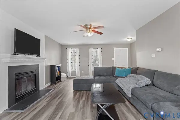 2112 Eastwood Ridge DR, Moseley, VA 23120