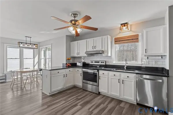 2112 Eastwood Ridge DR, Moseley, VA 23120