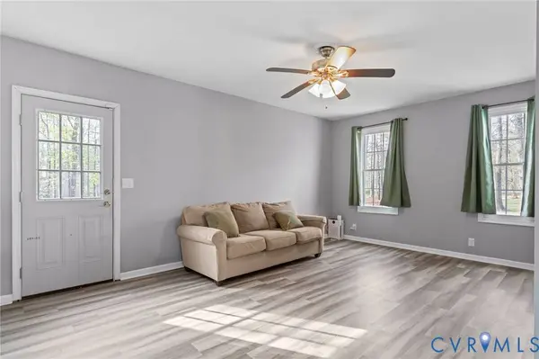 2112 Eastwood Ridge DR, Moseley, VA 23120