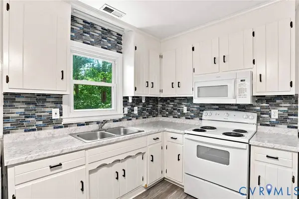 11307 Great Branch DR, Chester, VA 23831