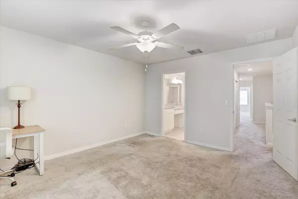 Tampa, FL 33610-5629,5006 Sylvester Loop
