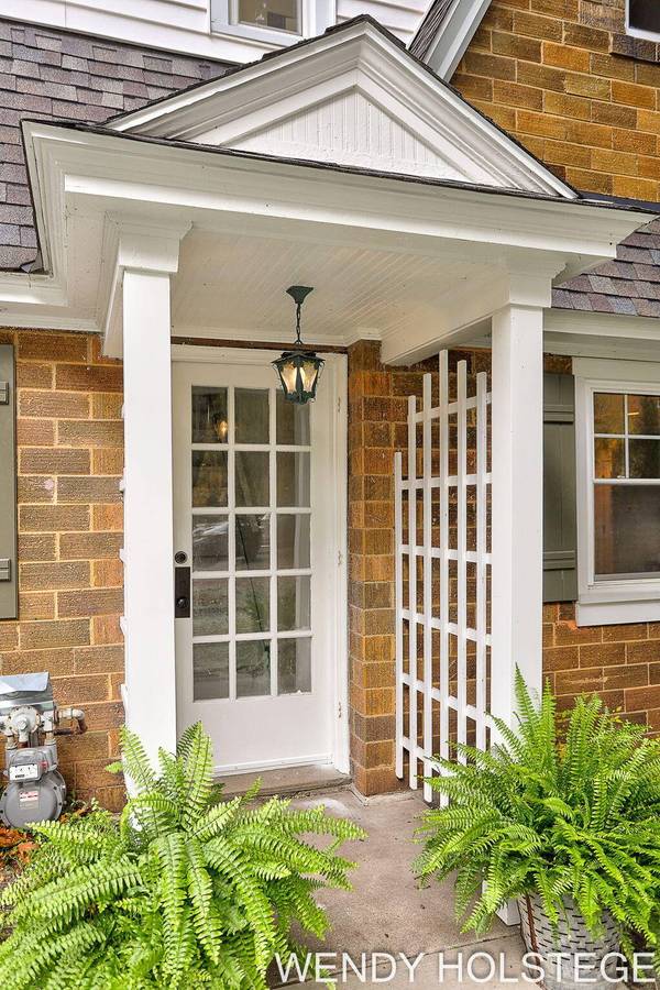 713 North Shore Drive, Holland, MI 49424