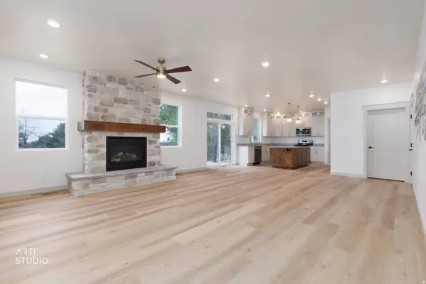 953 N 400 E, Pleasant Grove, UT 84062