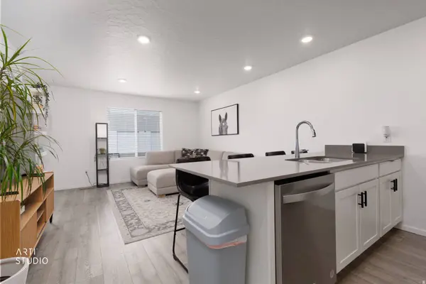 1062 E SCUTTLEBUTT LN N #2064, Saratoga Springs, UT 84045