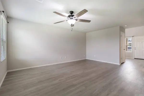 13139 HEATHERS ARROW, St Hedwig, TX 78152