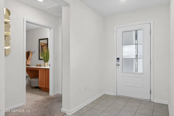 8314 HAWKES MEADOW DR, Jacksonville, FL 32219