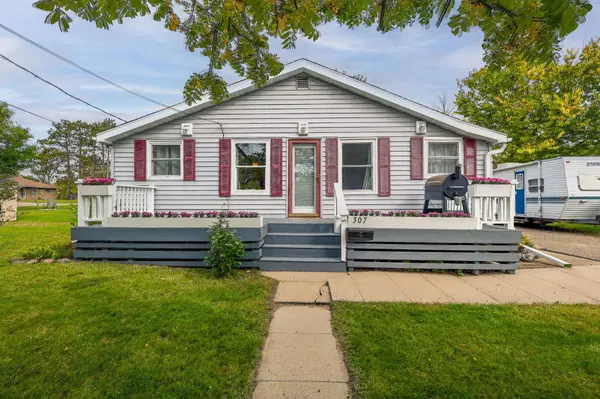 307 27th ST NE, Bemidji, MN 56601