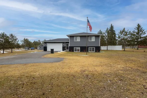 2416 Pearl DR NE, Bemidji, MN 56601