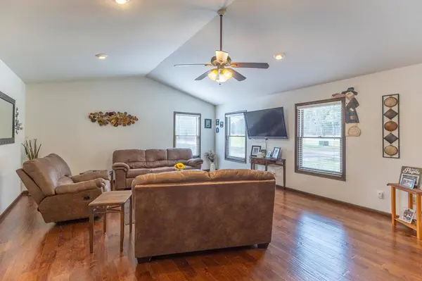 12711 Edgewater RD NW, Bemidji, MN 56601