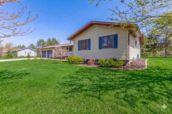 6834 Dickinson DR NW, Bemidji, MN 56601