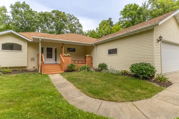 18400 Shorewood CT NW, Bemidji, MN 56601