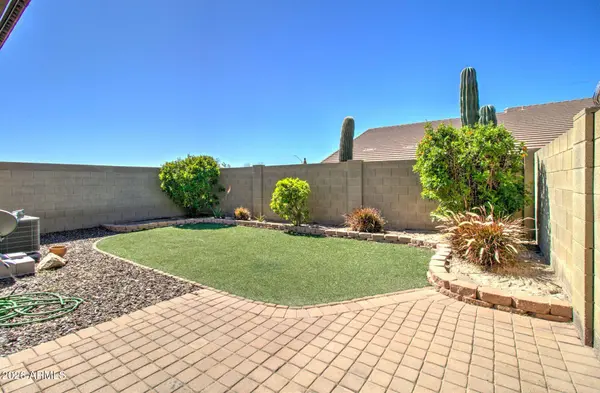 2725 E Mine Creek Road #1223, Phoenix, AZ 85024