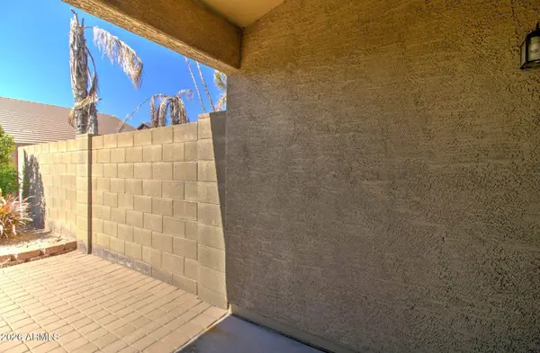 2725 E Mine Creek Road #1223, Phoenix, AZ 85024