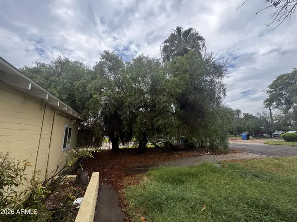 1809 W El Caminito Drive, Phoenix, AZ 85021