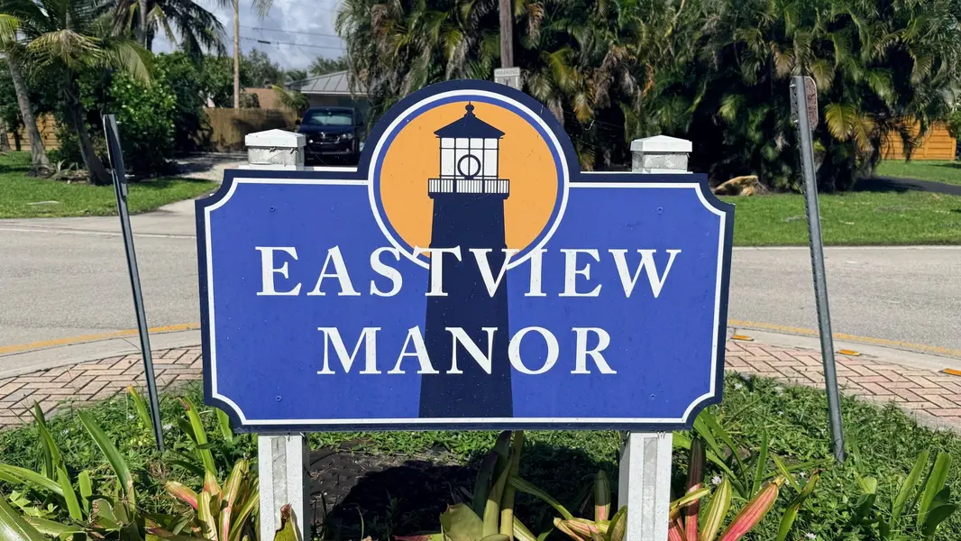 Eastview Manor