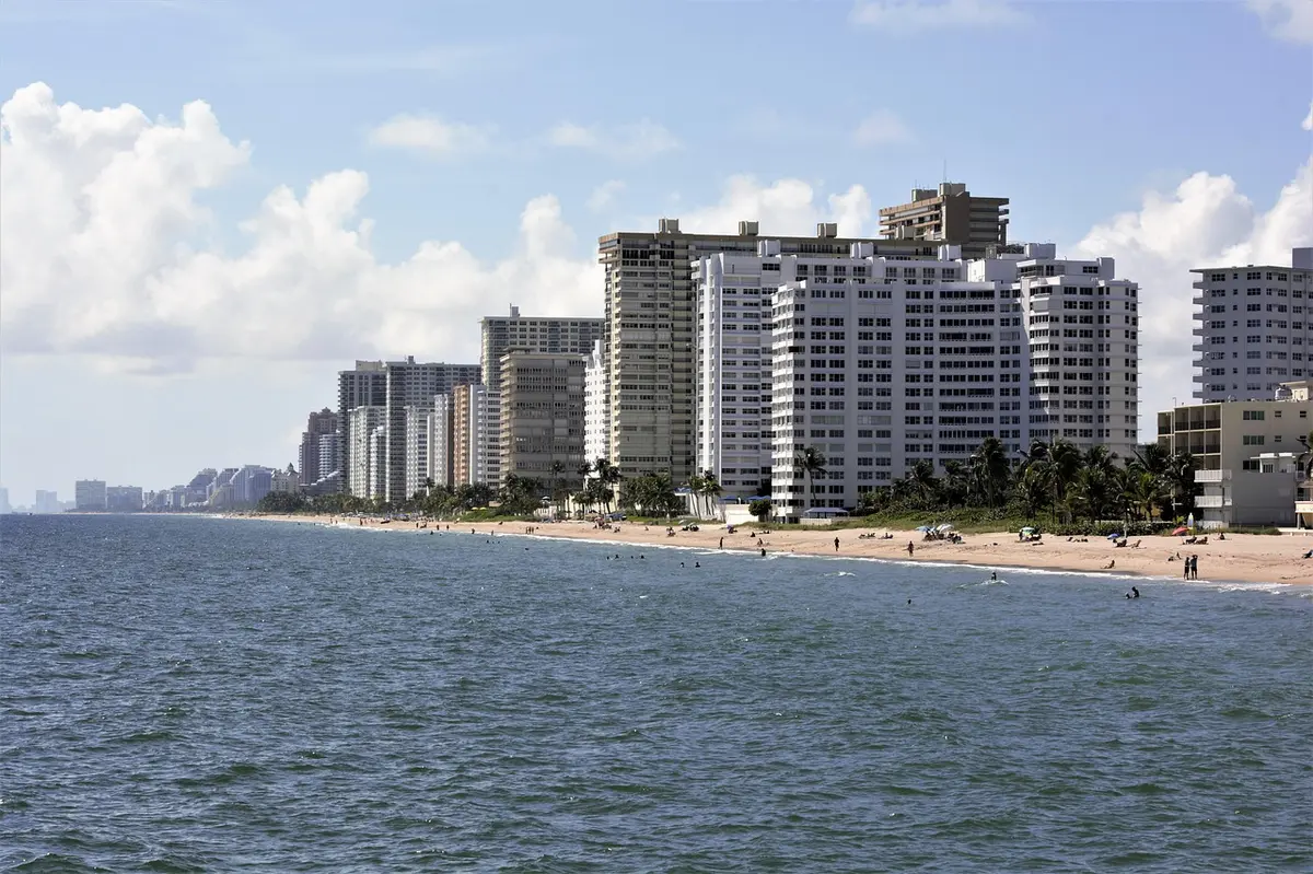 About Luxliving Florida