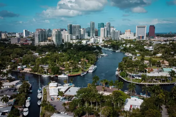  Luxury Homes for Sale in South Florida: 2025 Market Guide for High‑End Buyers,David Cohn