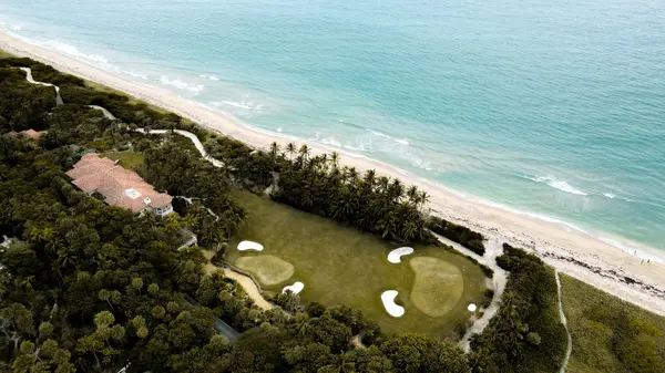 PGA National Palm Beach Gardens: Resort Golf Living Where Legends Play and Legends Are Made,David Cohn
