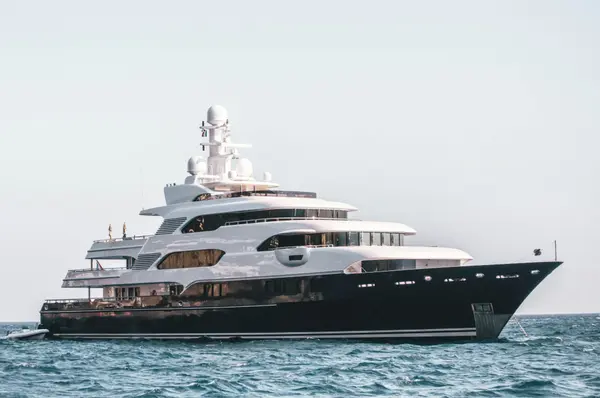 Admirals Cove Jupiter: Ultra-Luxury Golf & Yacht Club Where Celebrities and CEOs Anchor,David Cohn