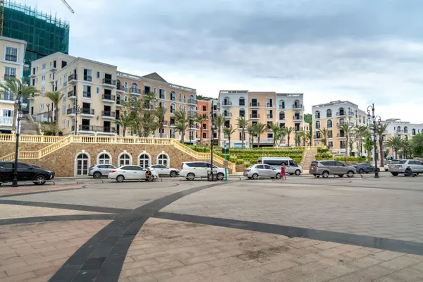 Avenir Town Center: The Ultimate Guide to Living in Palm Beach Gardens’ Premier Community