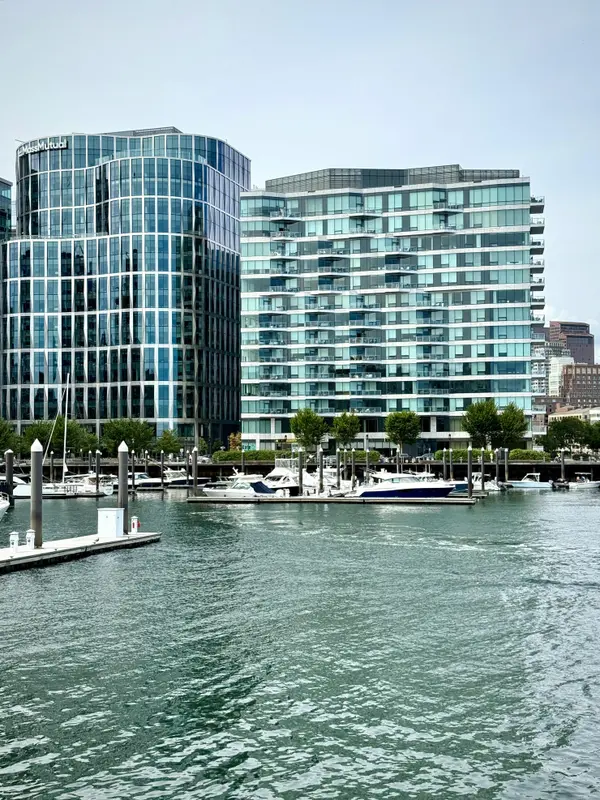 The Ultimate Guide to Buying Luxury Waterfront Homes in South Florida