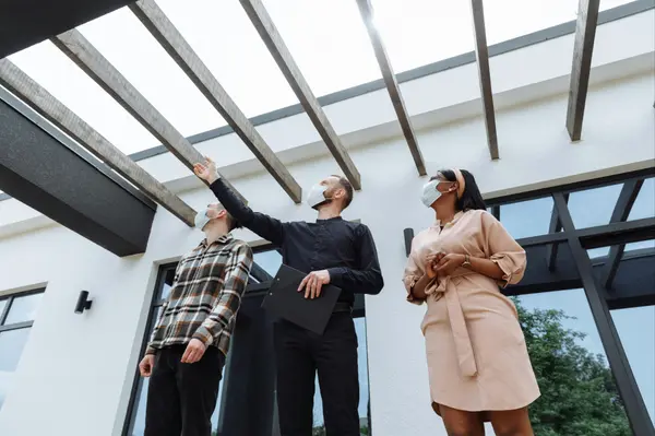 Navigating a Seller’s Market: Smart Strategies for Today’s Buyers