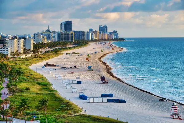 The Rise of Luxury Living in South Florida: Why Investors Are Flocking to the Sunshine State