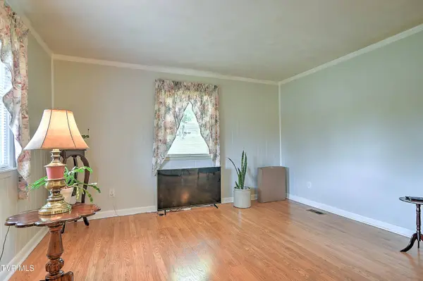5950 Lone Star RD, Kingsport, TN 37660