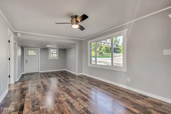 212 Asbury ST, Kingsport, TN 37660
