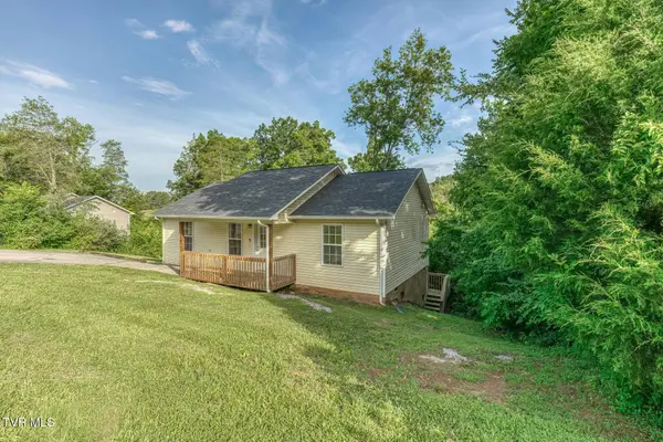 537 Catlett DR, Kodak, TN 37764