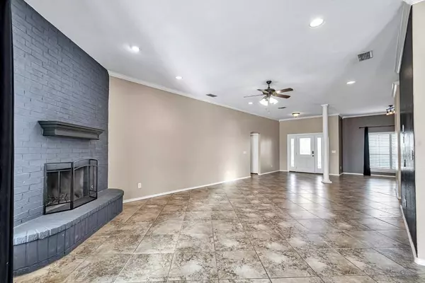 804 County Rd 140, Midland, TX 79706