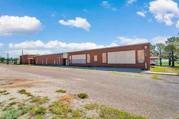 714 Midland St, Goldsmith, TX 79741