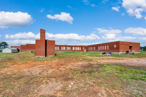714 Midland St, Goldsmith, TX 79741