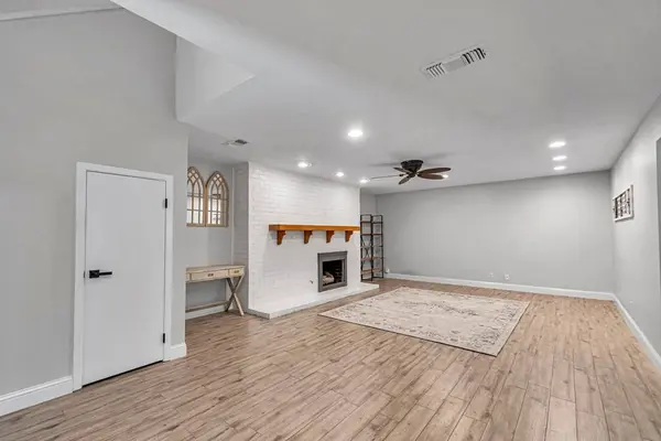4301 St Andrews Dr, Midland, TX 79707